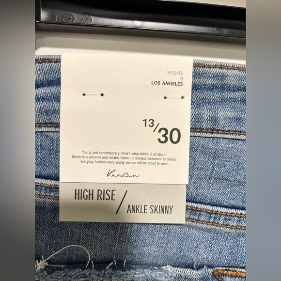 New NWT KanCan jeans distressed 13/30 high rise  ankle skinny - Picture 4 of 12